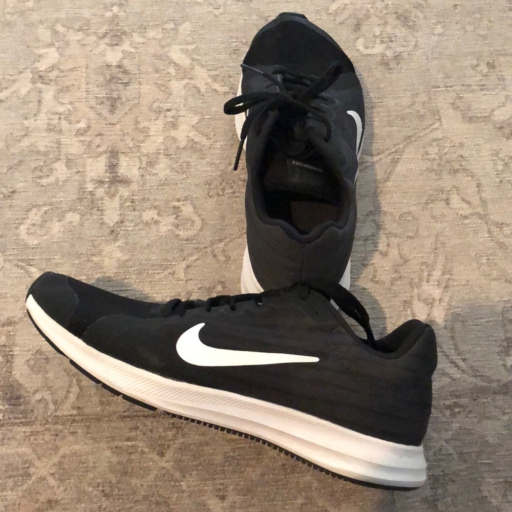 Nike women’s sneakers